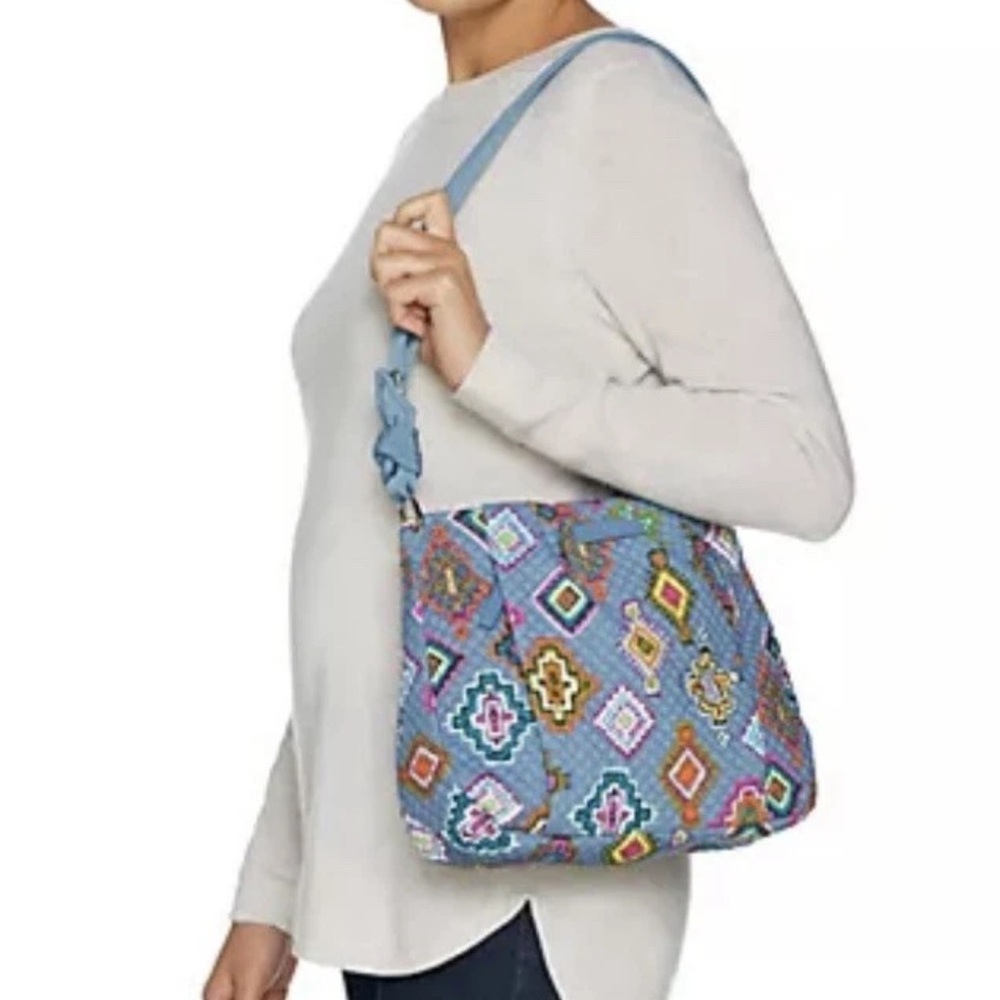 Vera‎ Bradley Signature Print Hadley Crossbody Handbag Blue Lightweight Packable